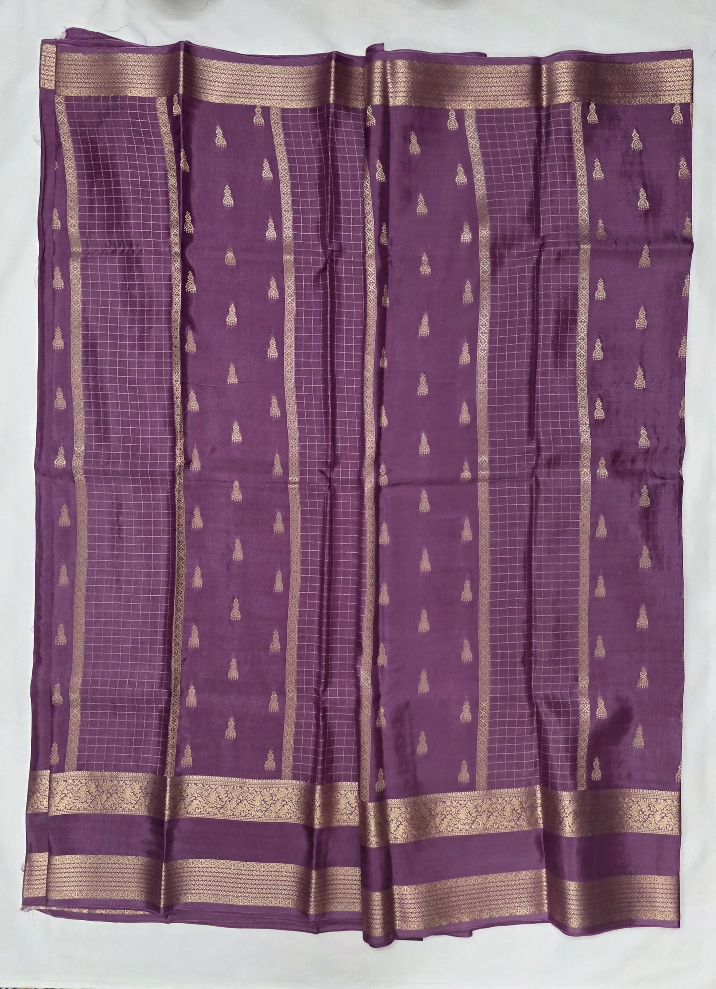Lavender Pashmina Viscose Saree with Vertical Checks, Jumka Buttas & Bentex Border